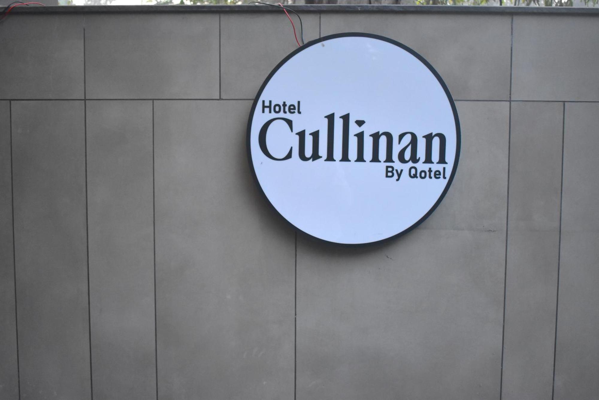 Hotel Cullinan By Qotel Janakpuri Delhi  Exteriör bild