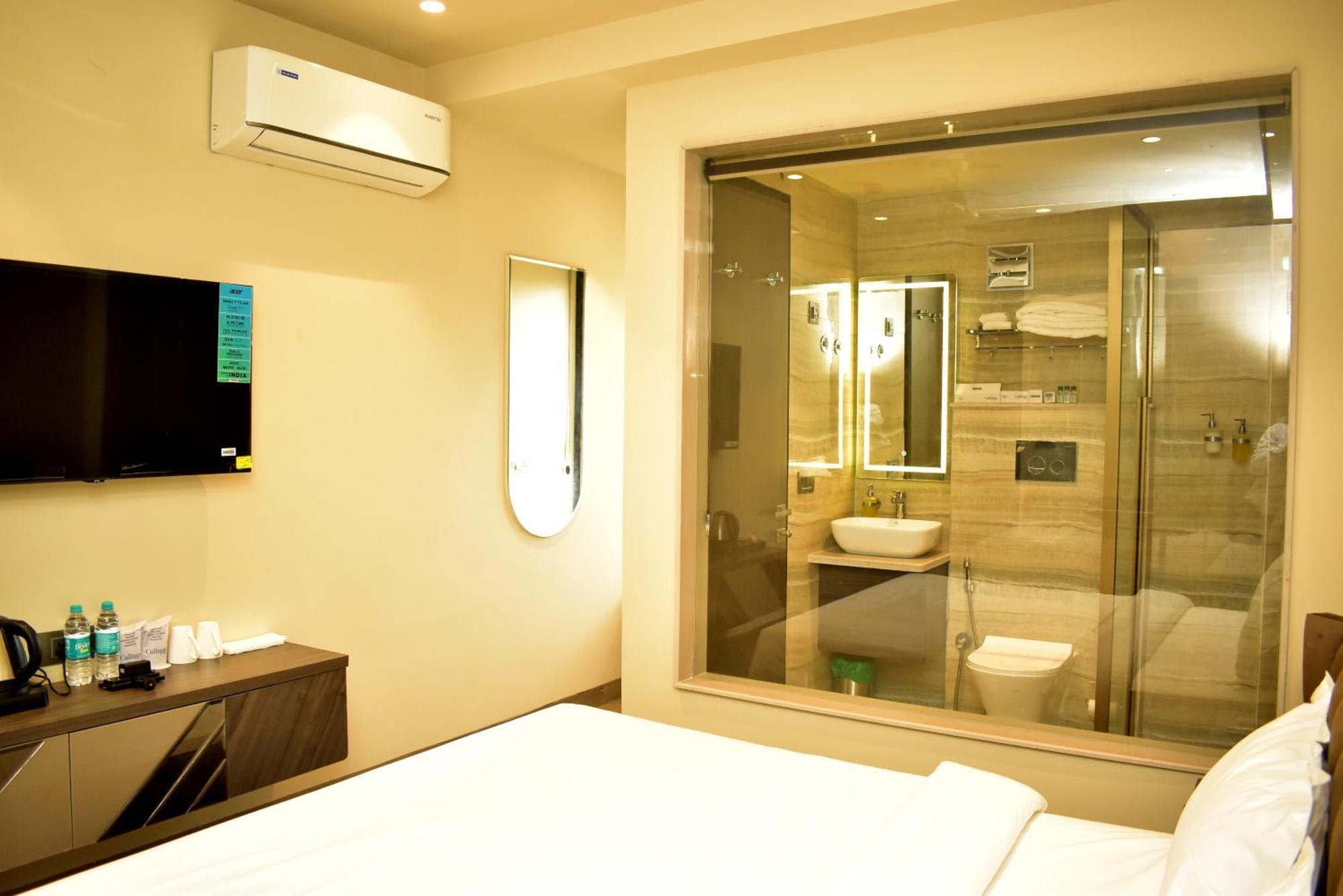 Hotel Cullinan By Qotel Janakpuri Delhi  Exteriör bild